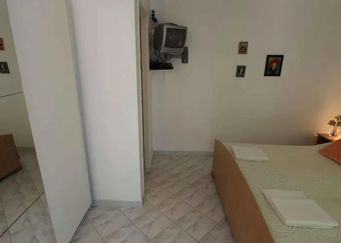 1 Apartament